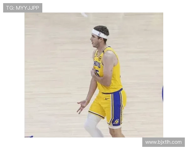 胜湖人卢不满判罚小卡担责祖获赞 胜湖人卢不满判罚小卡担责祖获赞